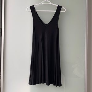 American Eagle V-Neck Flowy Dress, Black, Size XXS